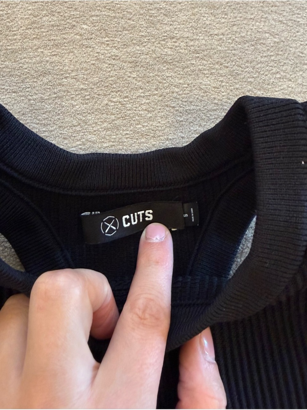 CUTS Black Ribbed Racerback Tank Top - Picture 2 of 3